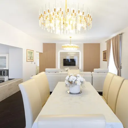 Villa Monty *
