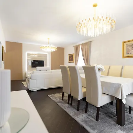 Villa Monty